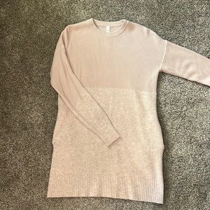 Lululemon restful intention sweater dress. Medium. Light pink. Two pockets.